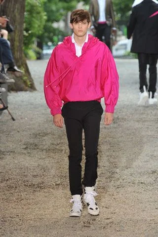 Look 16
